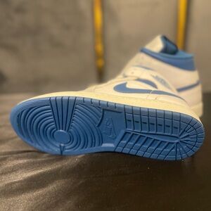 Nike High-Top Sneakers in Blue and White